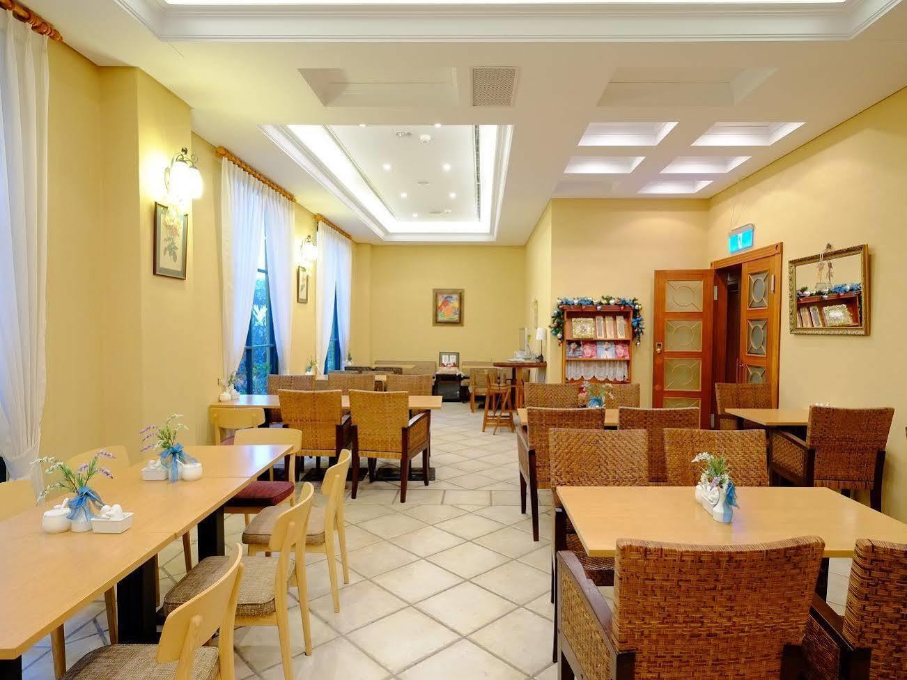The Fisher Hotel Tamsui Bagian luar foto